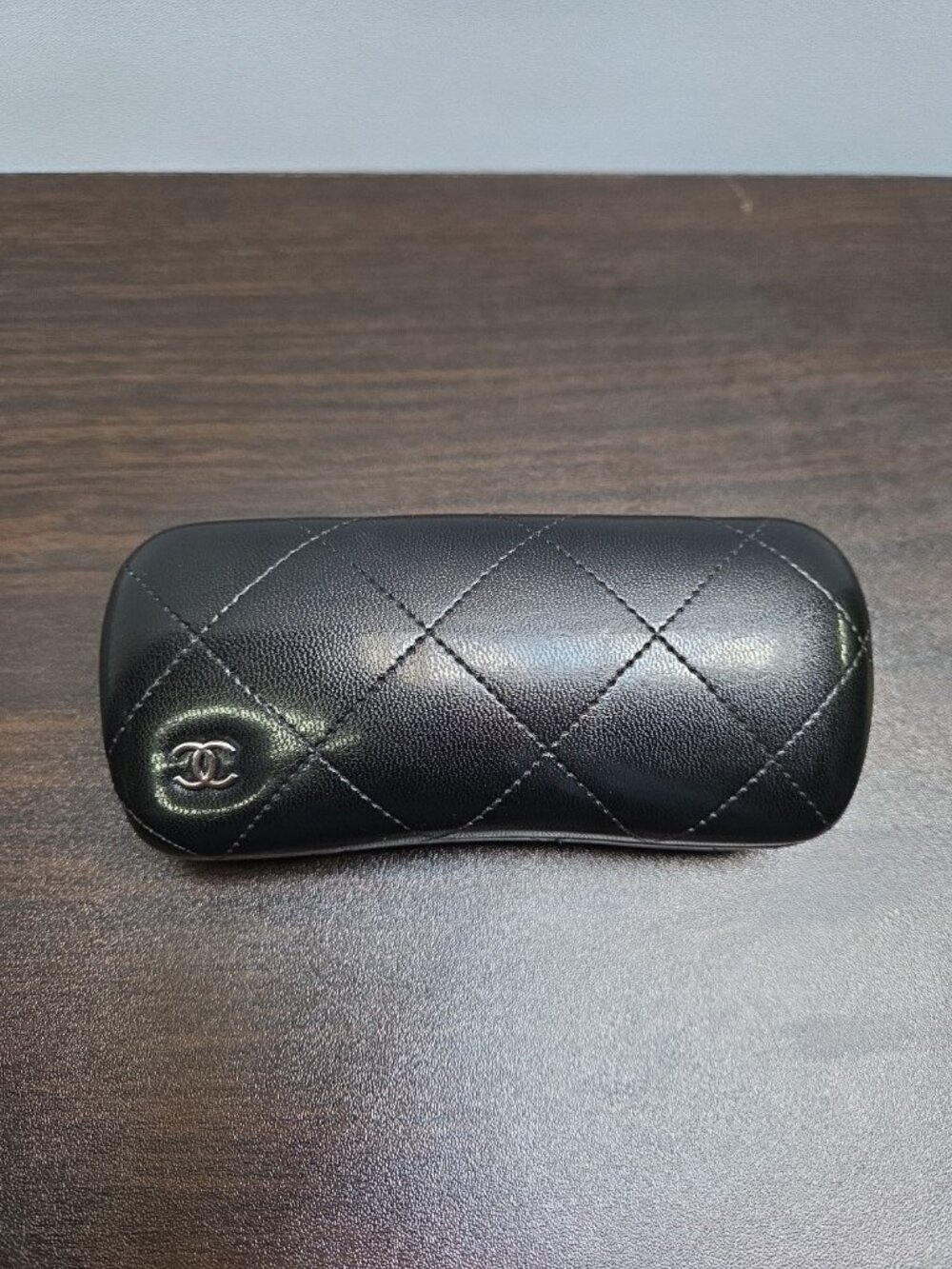 CHANEL QUILTED BLACK LEATHER HARD EYEGLASSES VELVET LINED CASE Size 6"x2 1/2"